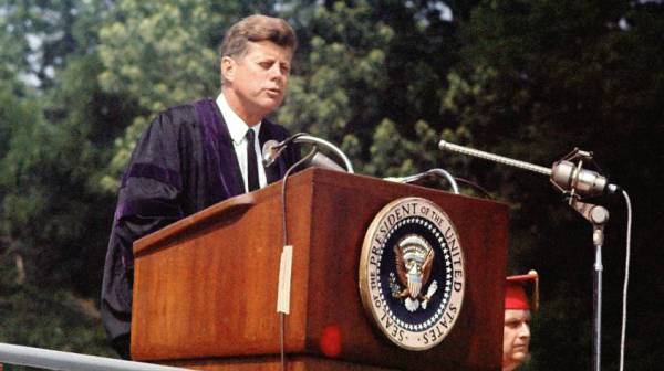 « Discours de la paix » de John F. Kennedy (10 juin 1963). Version intégrale.